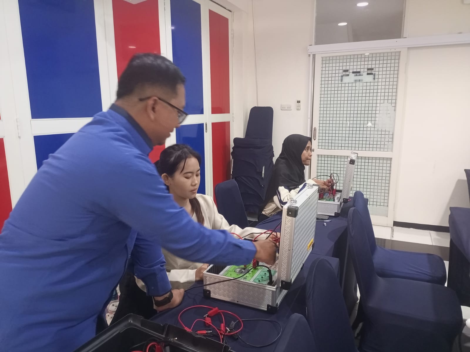 Pelatihan Elektronika