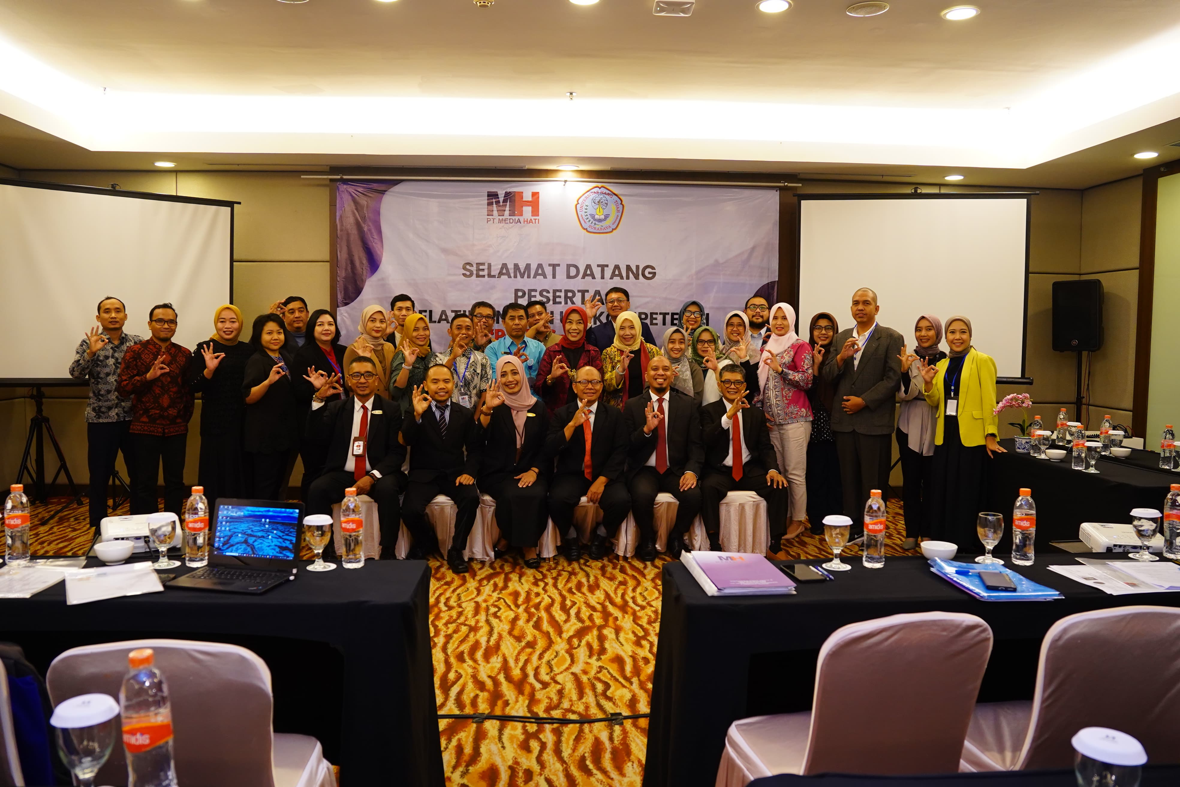 Pelatihan Public Relation ~ Universitas Hang Tuah